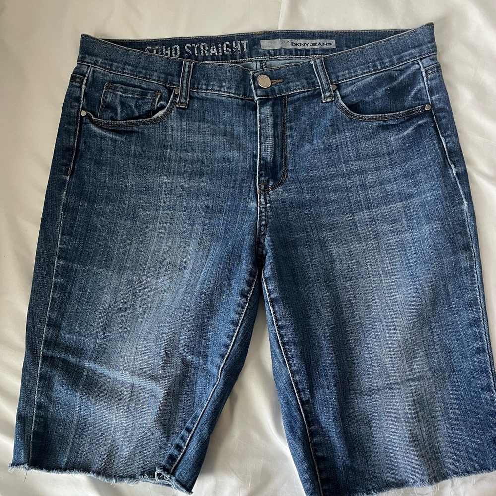 DKNY cutoff Jean shorts size 6